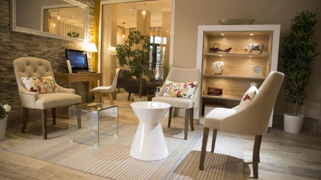 נואקשוט The Best Centric Hotel מראה חיצוני תמונה
