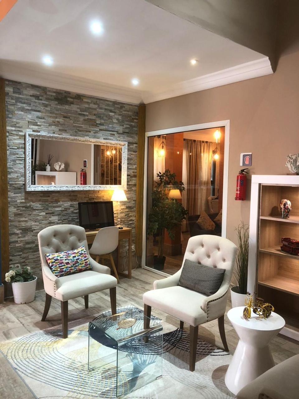נואקשוט The Best Centric Hotel מראה חיצוני תמונה